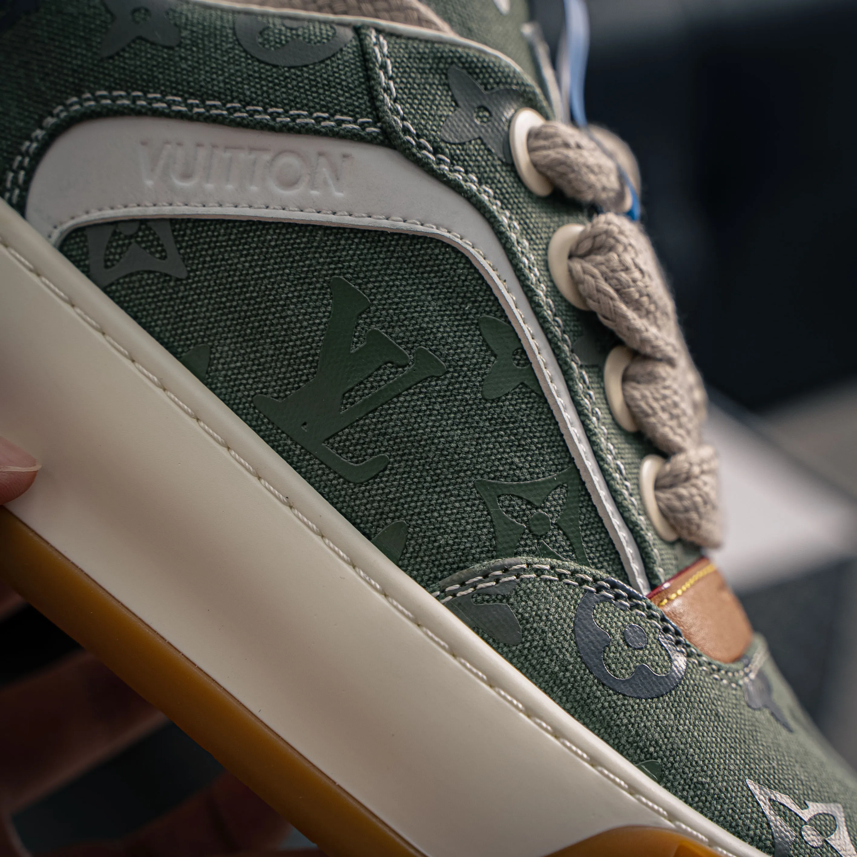 # LV LOUIS VUITTON Tilted Low Sneakers Series Low-Top Retro Versatile Skate Shoes 2026 Skate Shoes Shoes